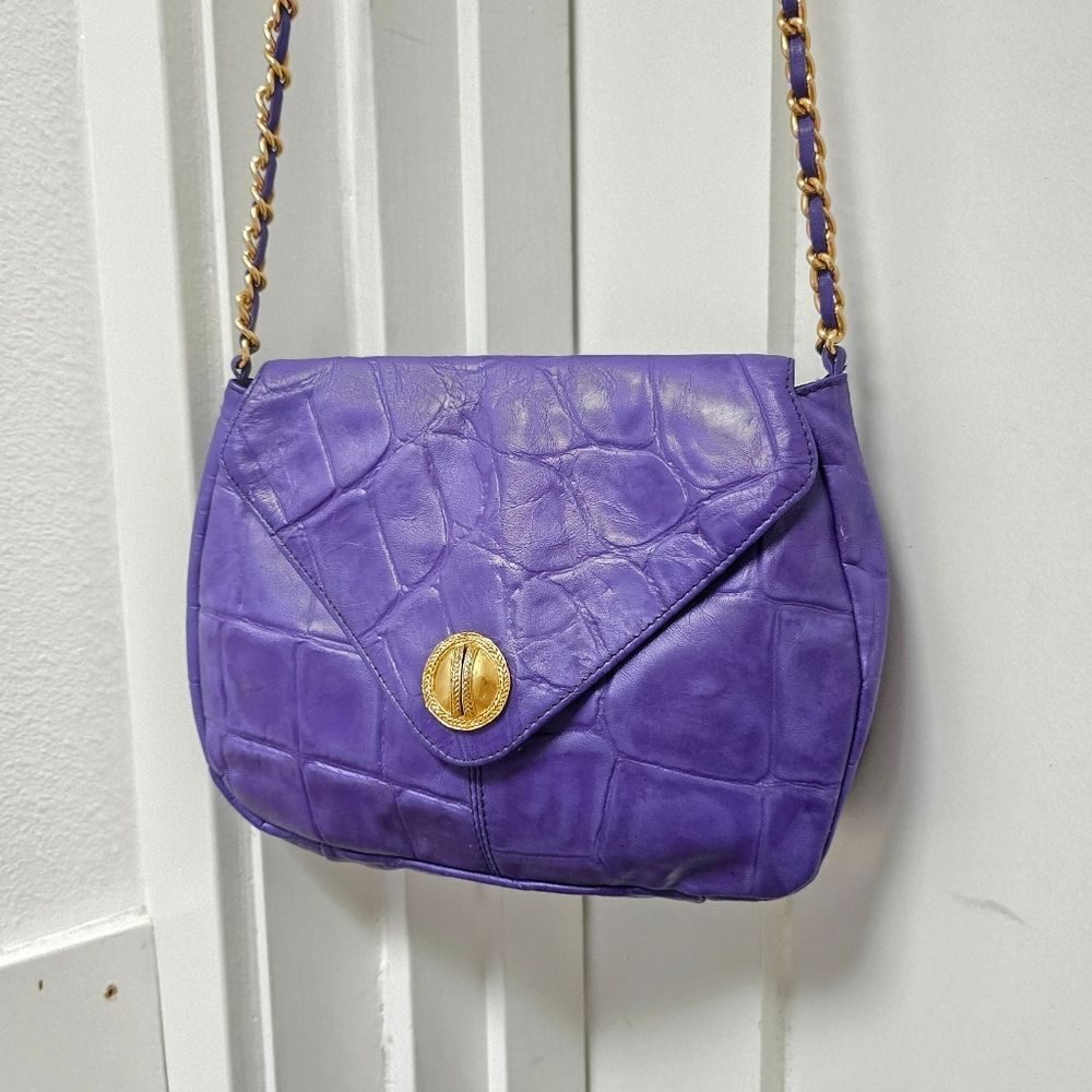 Vintage 80s Leather Croc Embossed Flap Chain Crossbody Bag in Electric Purple